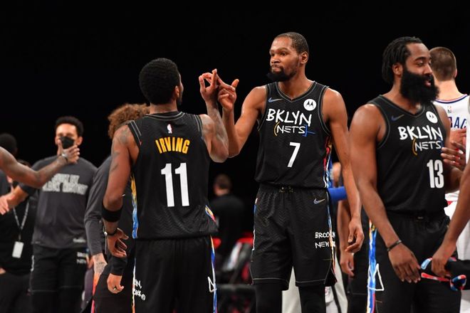 混团世界杯最新积分榜！4强锁定，1场绝杀，日本变阵真能撼动国乒王座吗？（混团世界杯积分更新：四强出炉，绝杀一战后，日本变阵能否撼动国乒霸主？）