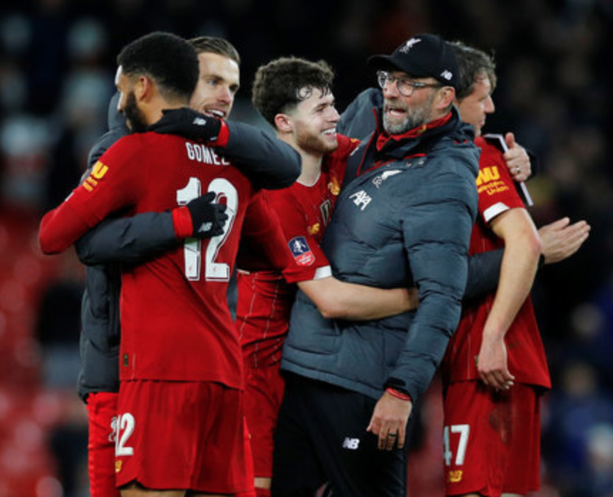 弗罗因德：球队展现了能量和韧性，我非常欣赏这样的胜利（弗罗因德：球队的能量与韧性尽显，这样的胜利让我非常满意）