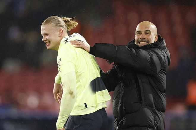 转会传闻：萨拉赫的意外利物浦决定；皇家马德里想要迪亚兹（转会风云：利物浦对萨拉赫做出意外决定，皇马锁定迪亚兹）