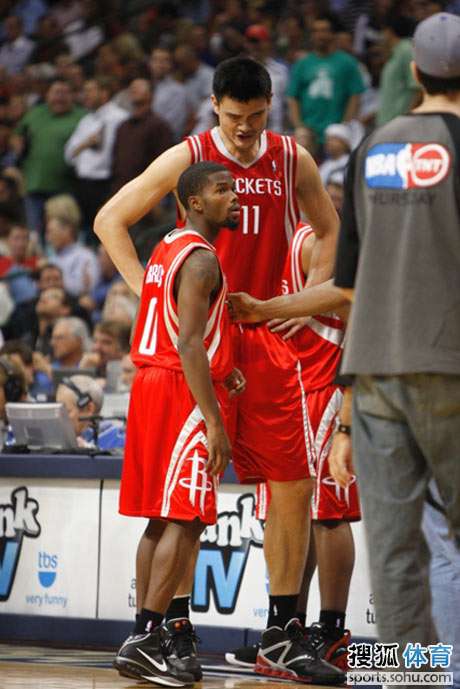 19岁5个月！马林成为巴黎近33年最年轻先发门将（19岁5个月，马林刷新巴黎近33年来最年轻首发门将纪录）