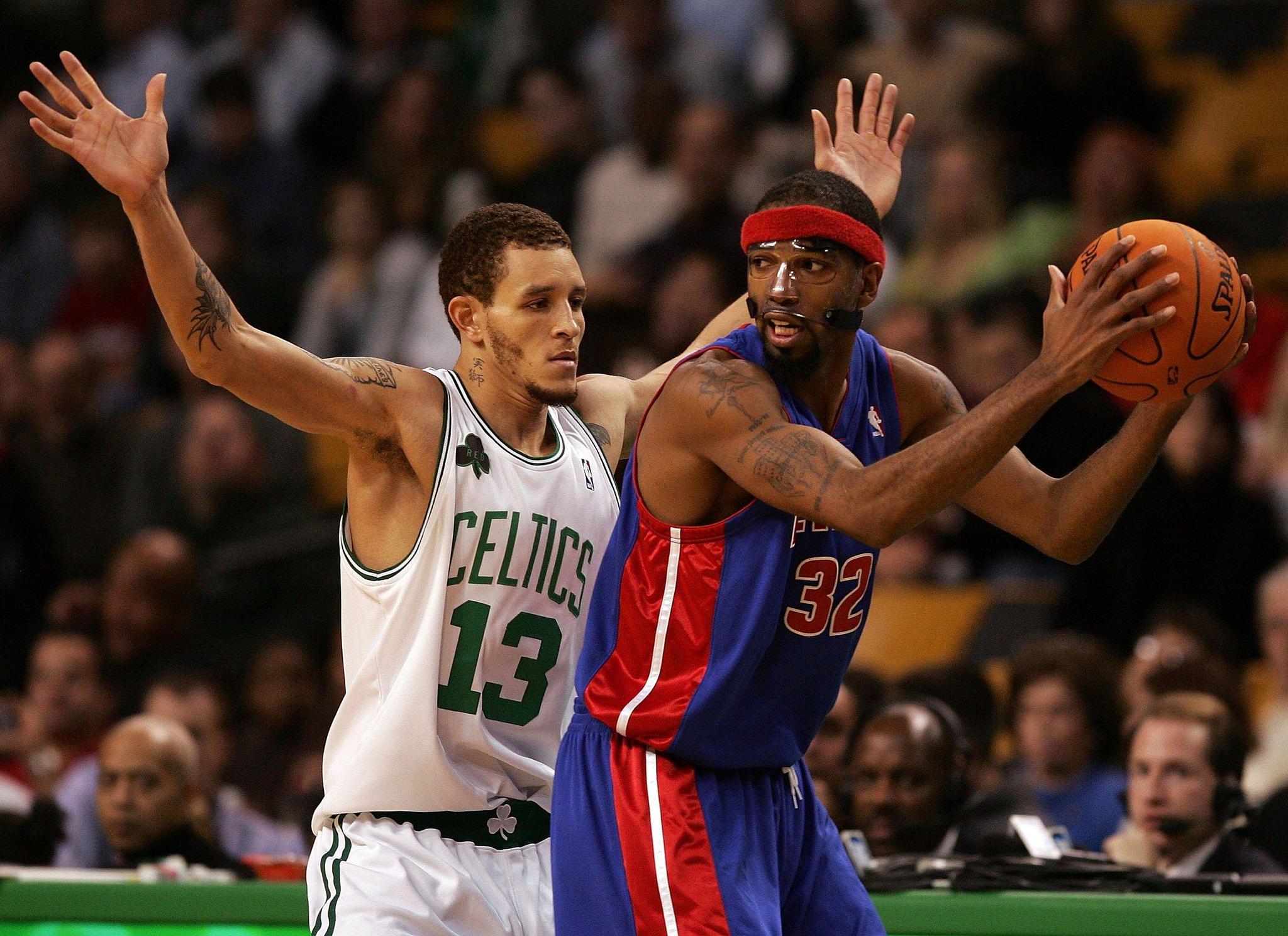 巴黎队史第九次在欧冠负于拜仁仅次于皇萨（巴黎欧冠第九次不敌拜仁，次数仅次皇马与巴萨）