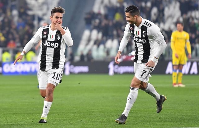 威尔斯发挥神勇，三分球如雨点般落下