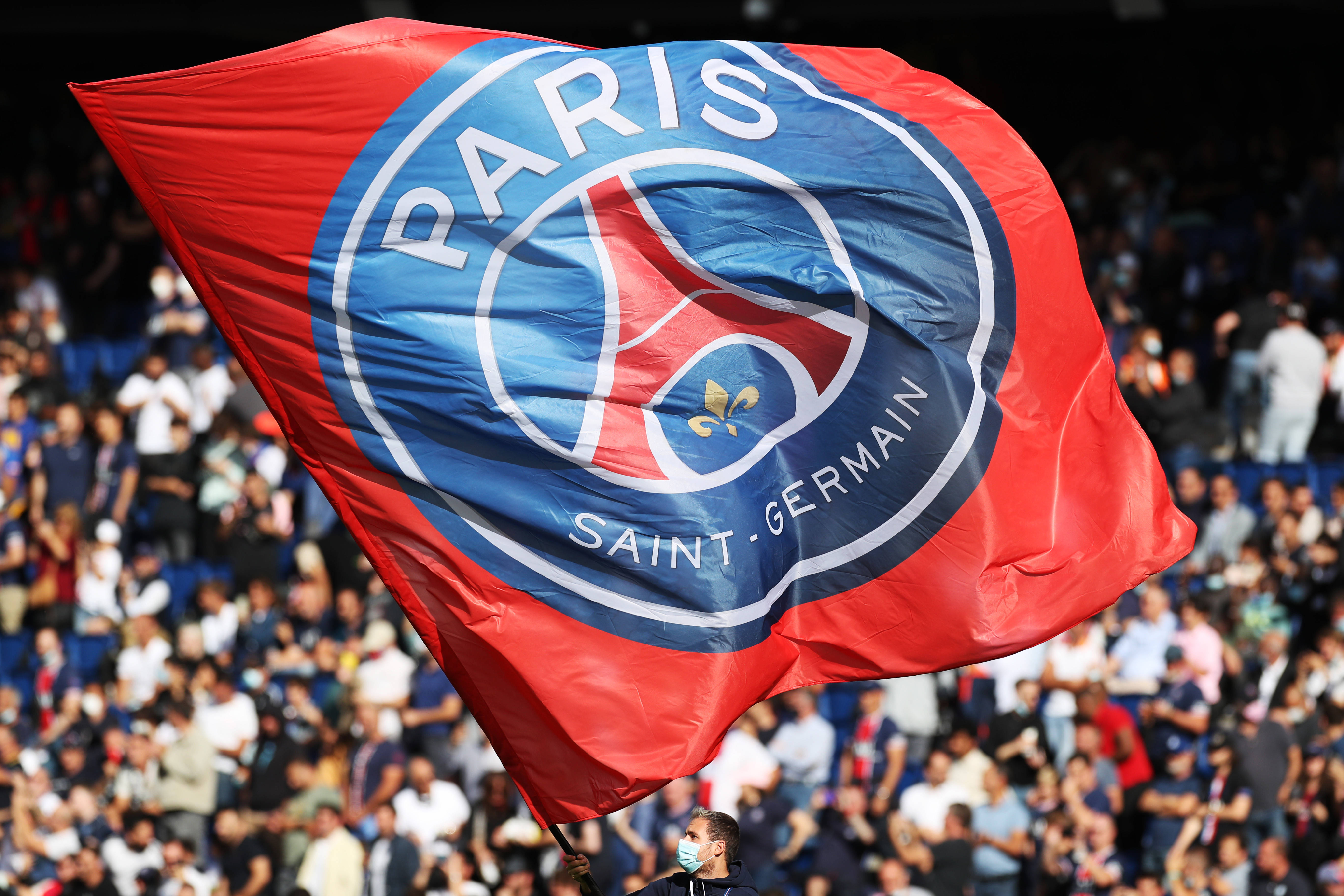 意天空：劳塔罗已回国米参加合练，预计和图拉姆首发出战德比（意天空：劳塔罗回归国米合练，预计与图拉姆搭档首发战德比）