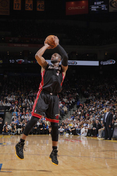 世亚预前瞻：伊拉克坐镇魔鬼主场，阿联酋锋线遭遇伤情（世预赛亚区前瞻：伊拉克魔鬼主场坐镇，阿联酋锋线伤病缠身）