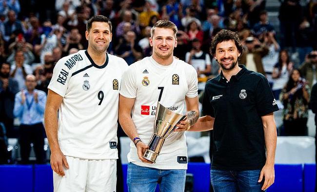 巴克利喷NFL在圣诞节安排比赛：以往这一天只属于NBA（巴克利抨击NFL圣诞节排赛：这一天过去一直属于NBA）