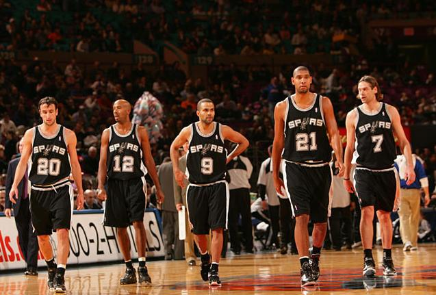 米体：劳塔罗近6个月奔波10.4万公里参加比赛，能绕地球三圈（米体：劳塔罗过去半年征战10.4万公里，足以绕地球三圈）